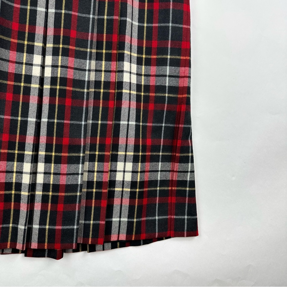 Basler Red Black Plaid Wool Pleated Skirt Side Slits Size 10 - Picture 4 of 13